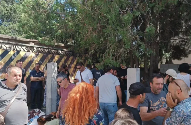 თბილისში, თვალჭრელიძის ქუჩაზე, 150 ოჯახს შენობიდან ასახლებენ